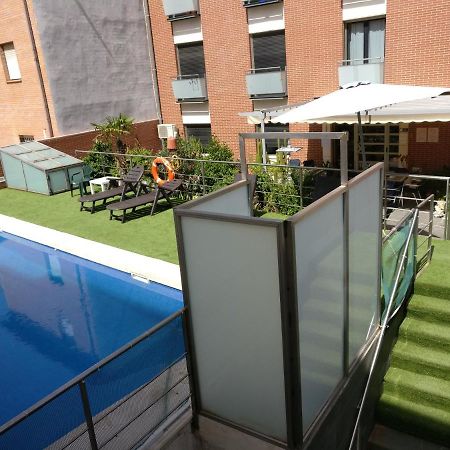 Hotel Apartamentos Don Juan I Alcala de Henares Exterior photo