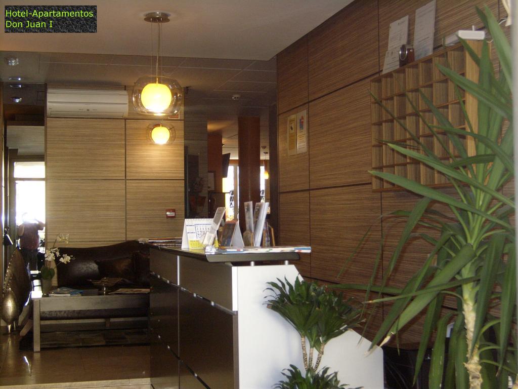 Hotel Apartamentos Don Juan I Alcala de Henares Exterior photo