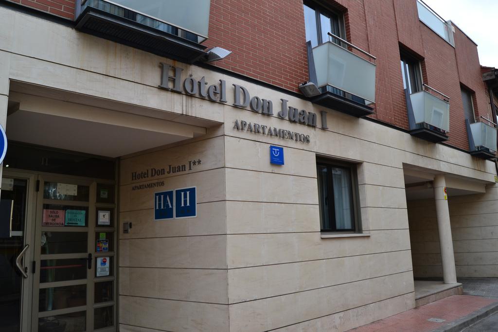 Hotel Apartamentos Don Juan I Alcala de Henares Exterior photo